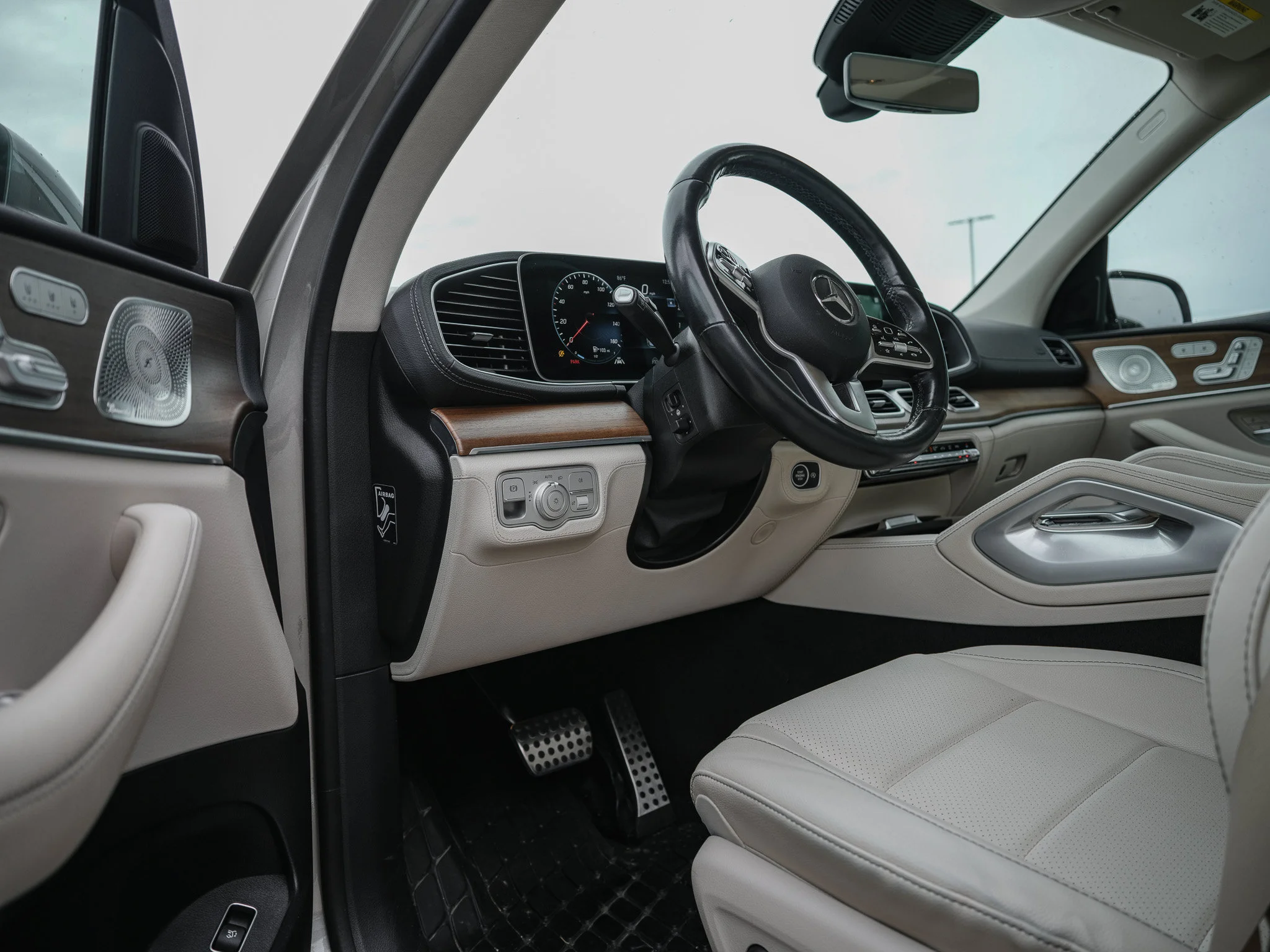 Certified Used 2023 Mojave Silver Metallic Mercedes-Benz GLS 450 image 8