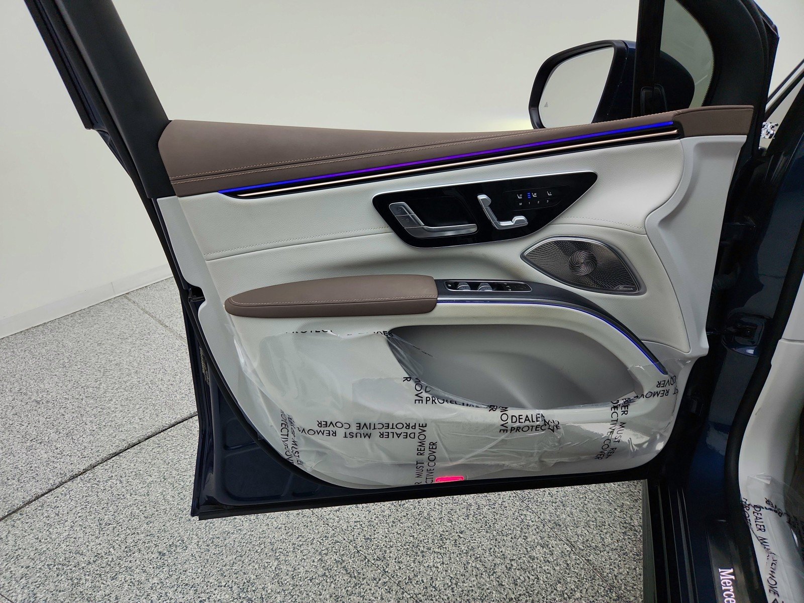 Certified Used 2023 Twilight Blue Metallic Mercedes-Benz EQS 450 image 26