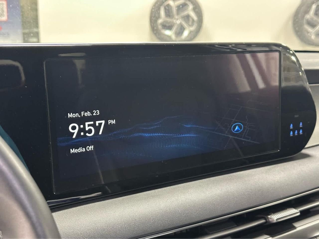 New 2025 Hyper White Hyundai XRT AWD image 27