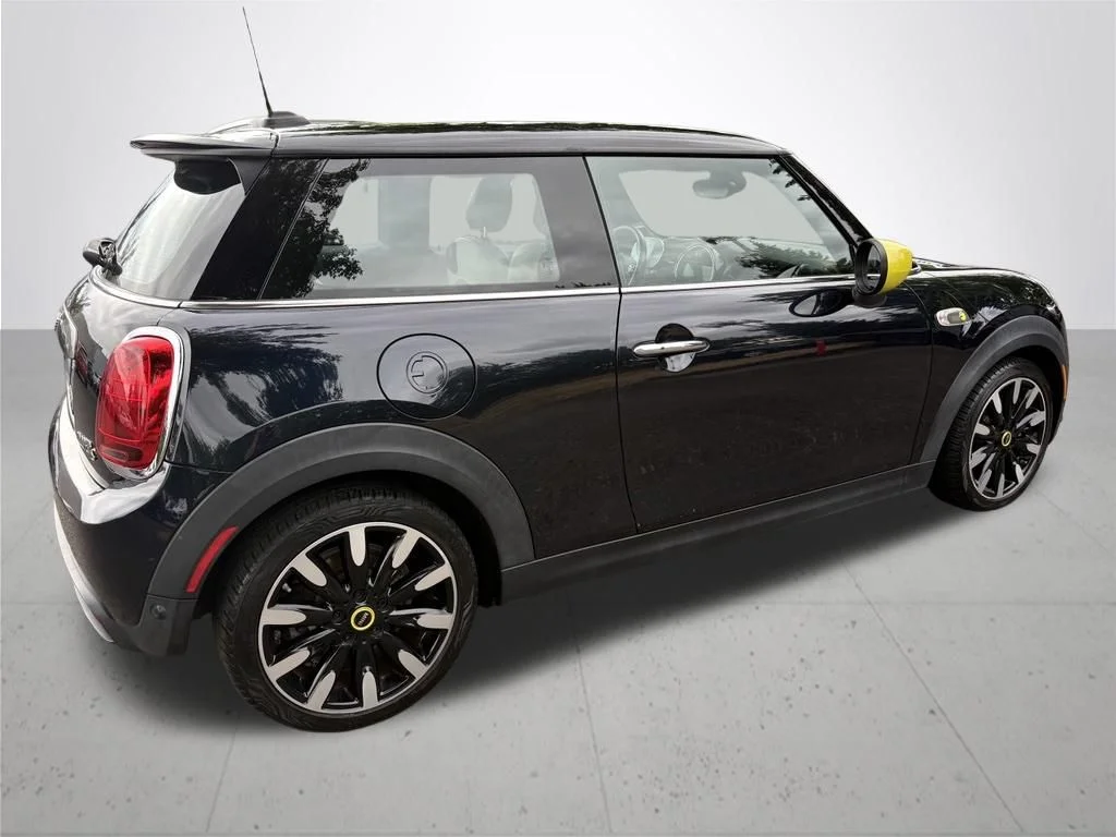 Used 2020 Black MINI Iconic image 3