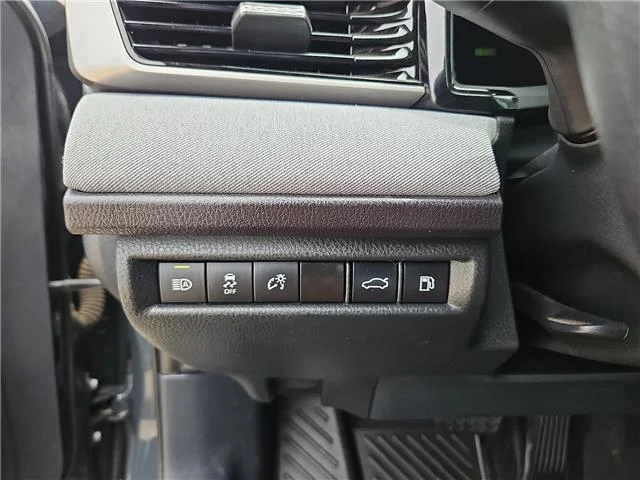 Used 2025 Underground Toyota LE image 15