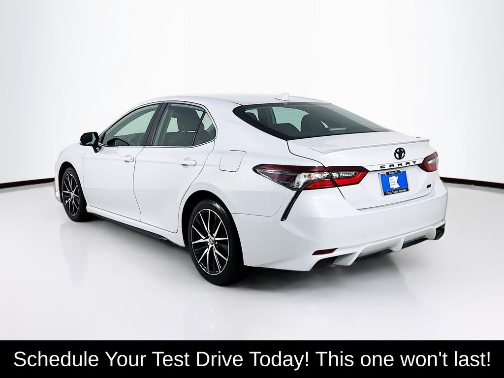 Used 2024 Ice Toyota SE image 5