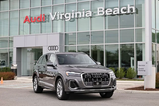 2025 Audi Q7 45 Premium