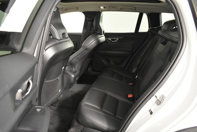 Used 2021 White Volvo T5 image 26