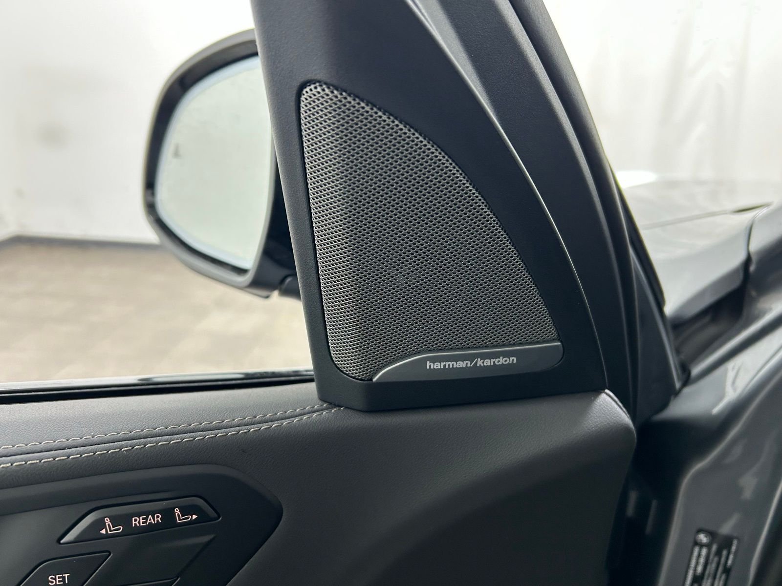 New 2026 Skyscraper Grey Metallic BMW xDrive40i image 44