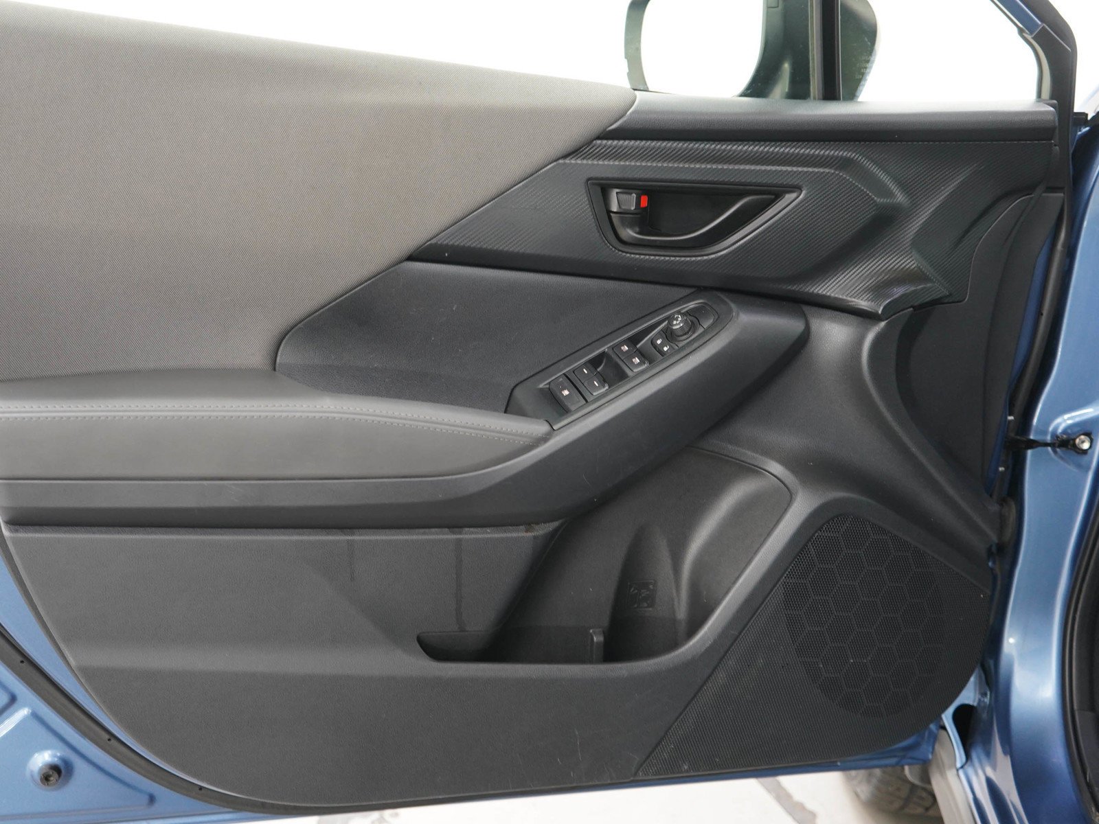 Used 2024 Horizon Blue Pearl Subaru Premium image 18