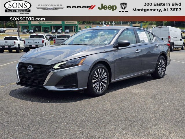 2025 Nissan Altima SV