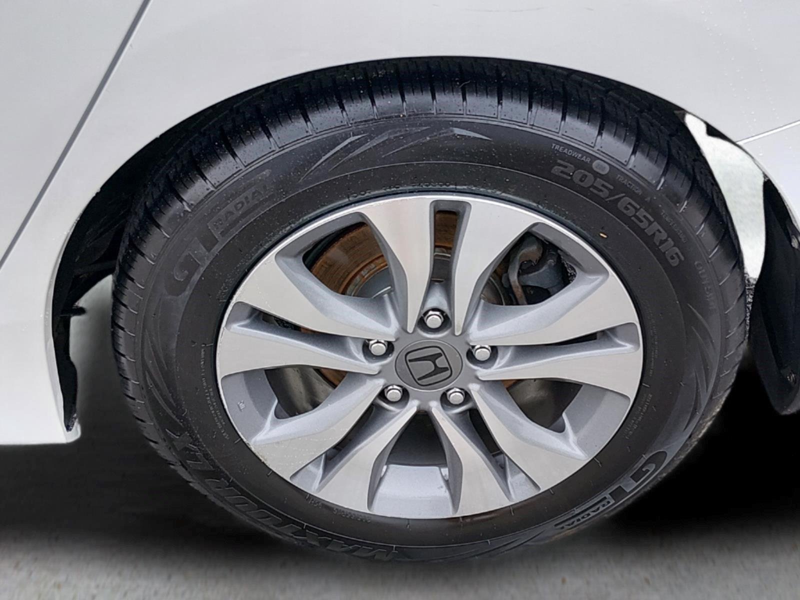 Used 2015  Honda LX image 12