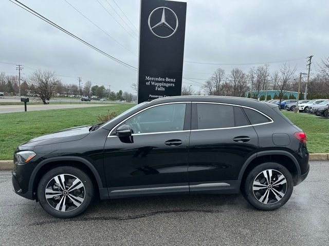 New 2026 Night Black Mercedes-Benz GLA 250 image 2