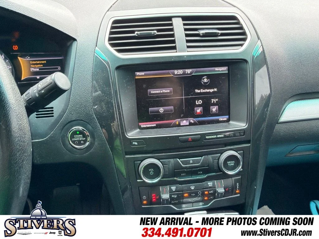Used 2016 Black Ford XLT image 13