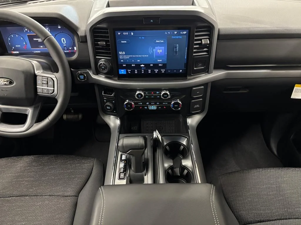 New 2026 Agate Black Metallic Ford XLT image 17