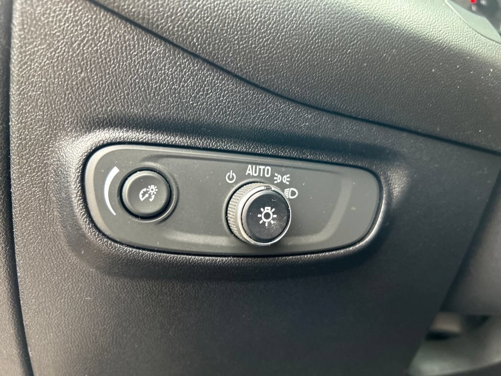 2019 Chevrolet Equinox 2FL - Photo 22