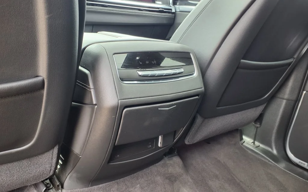 Used 2025 Black Cadillac Sport image 22