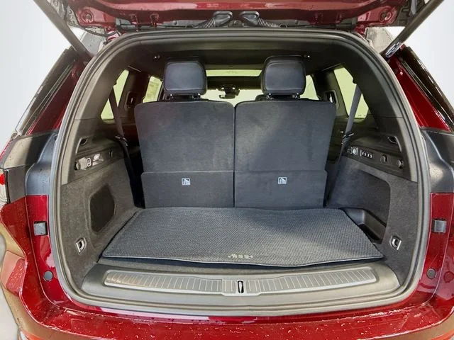 Used 2025 Red Jeep Summit image 27