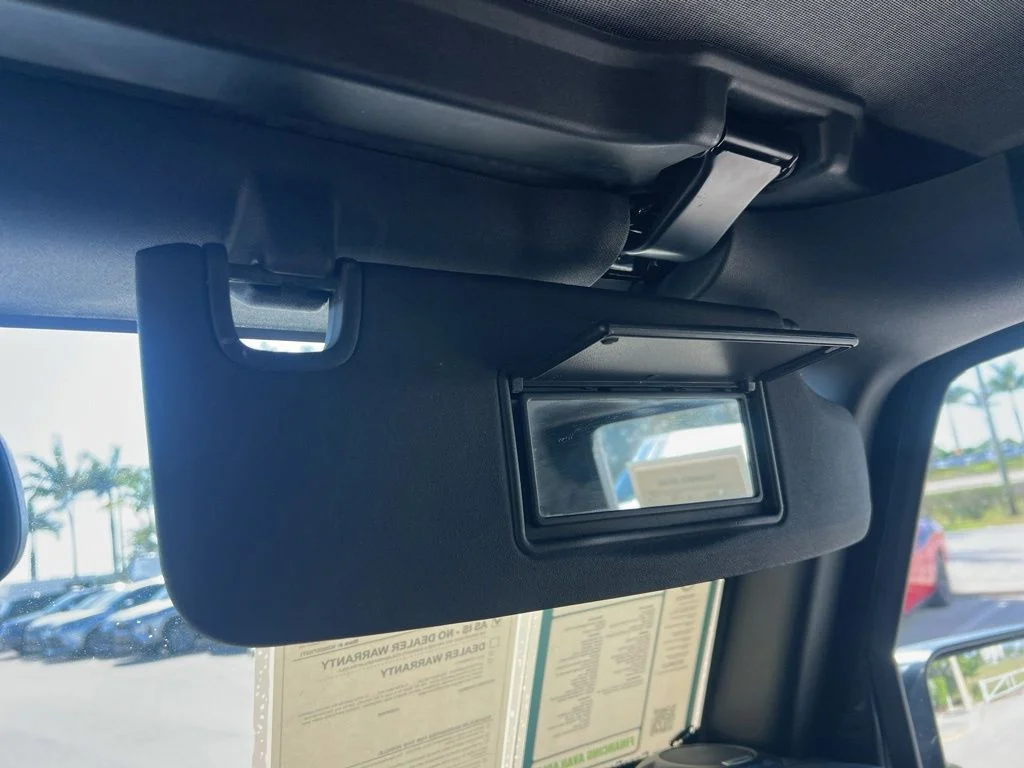 Used 2015 Black Jeep Sahara image 42
