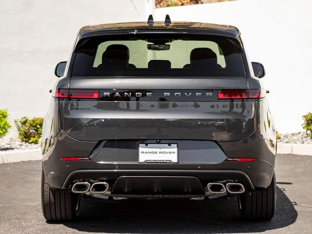 New 2026 Carpathian Grey LAND ROVER Dynamic SE image 8