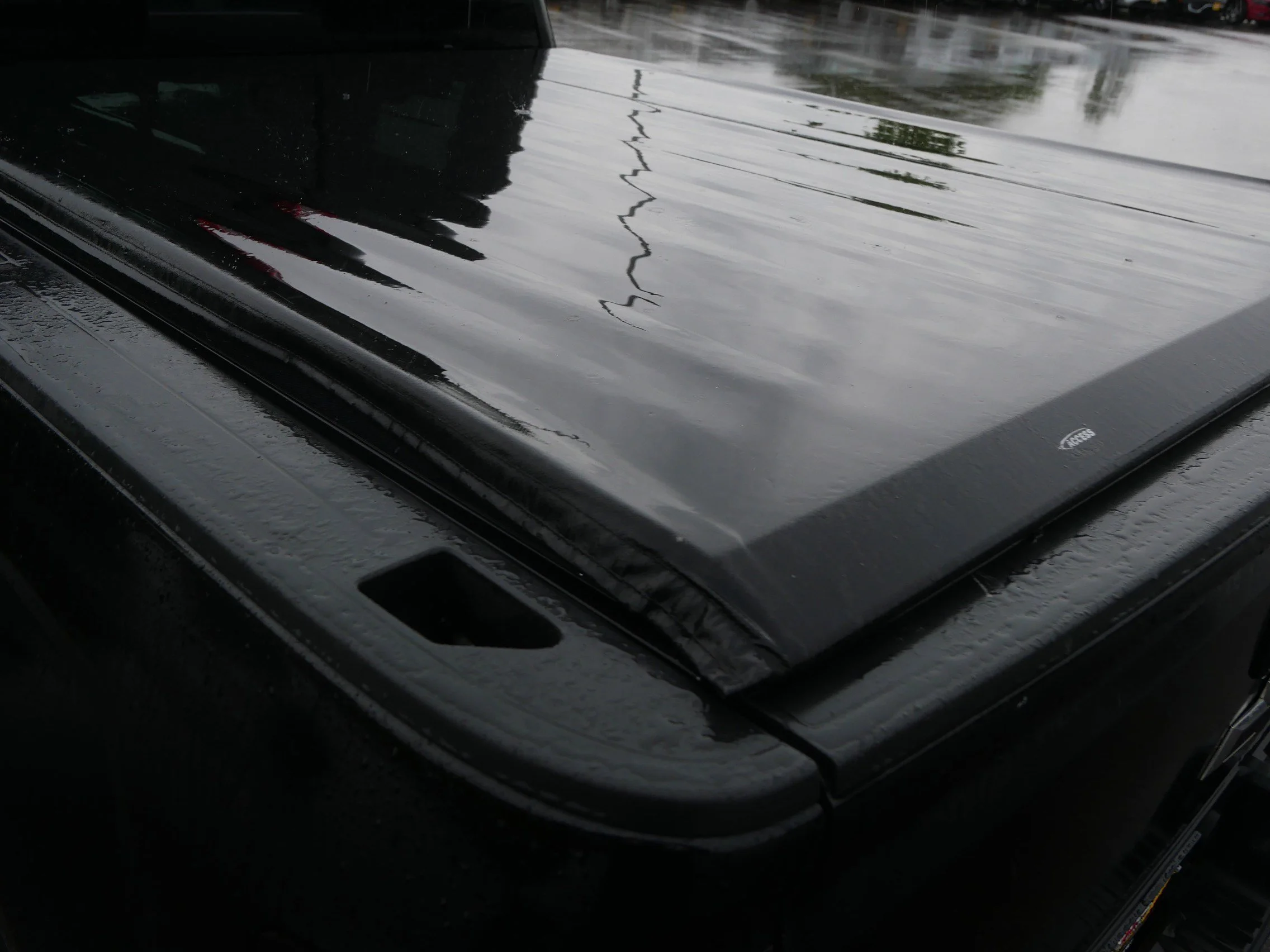 Used 2015 Black Chevrolet LT image 17