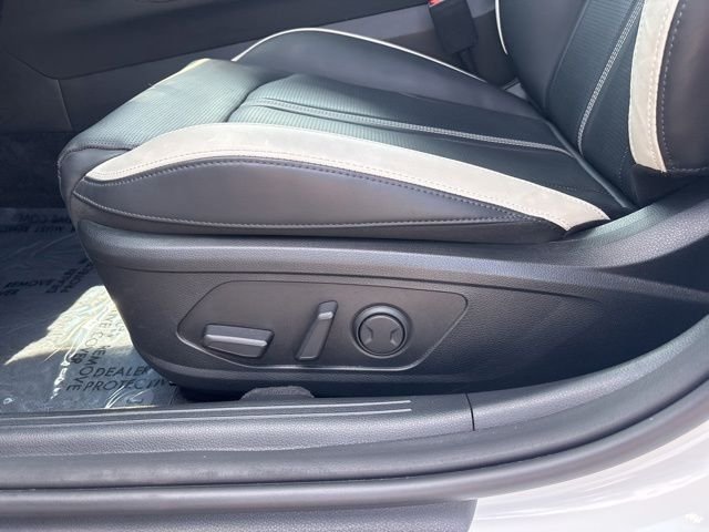 Certified Used 2025 Snow White Pearl Kia GT-Line image 15