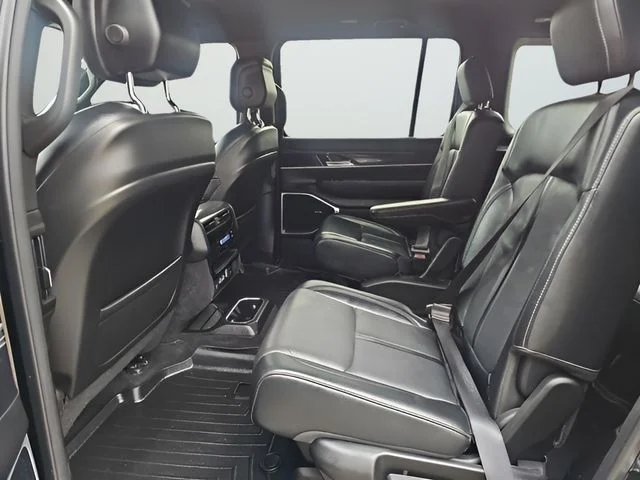 Used 2022 Black Jeep Series III image 18