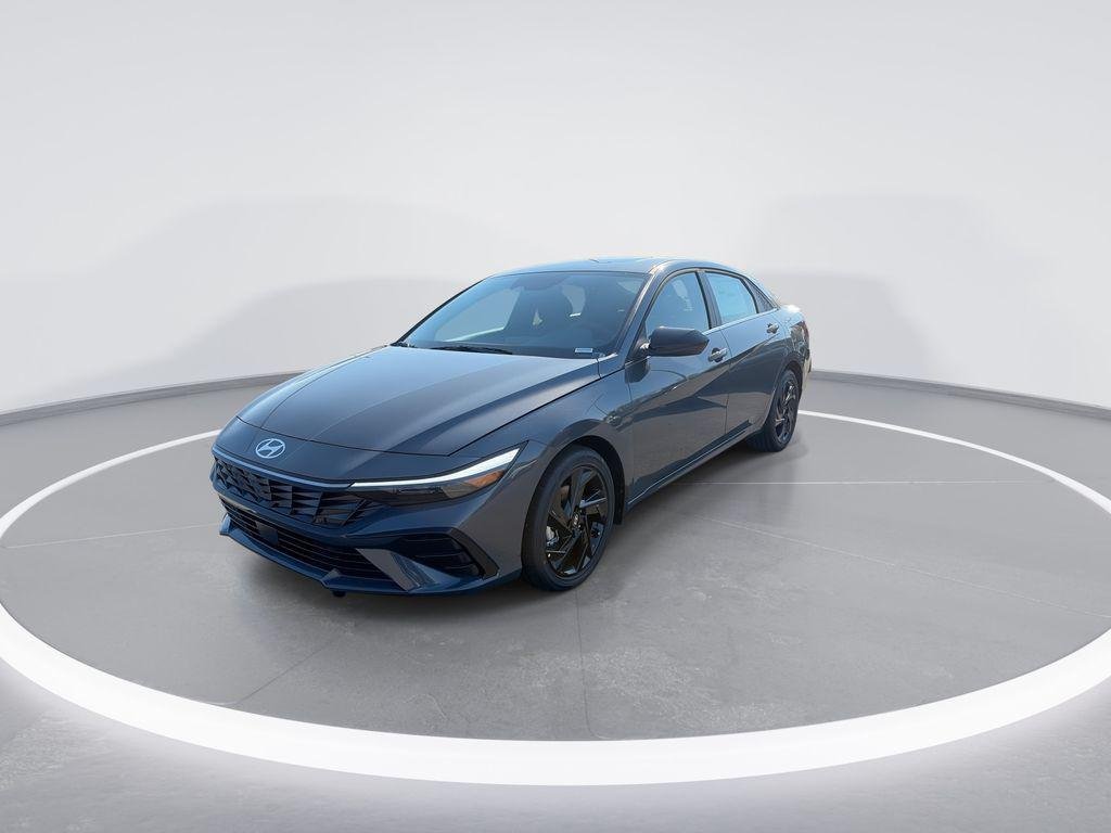 New 2026 Gray Hyundai SEL Sport Premium image 4