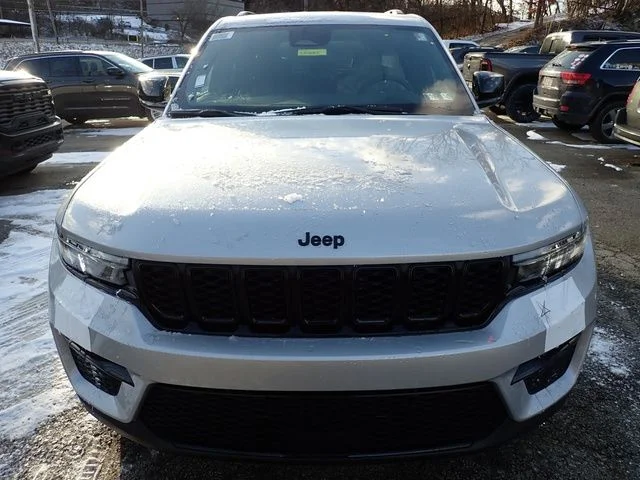 New 2025 Silver Jeep Limited image 10