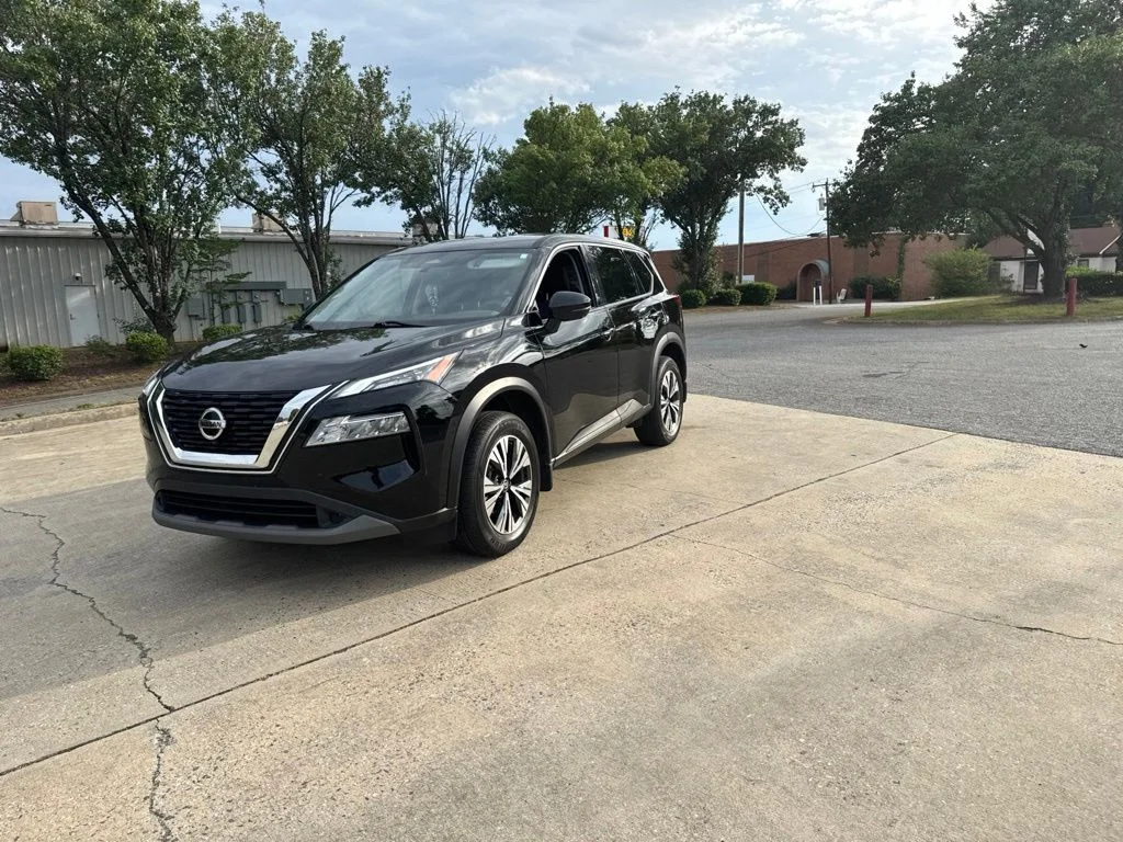 Used 2021 Black Nissan SV image 12