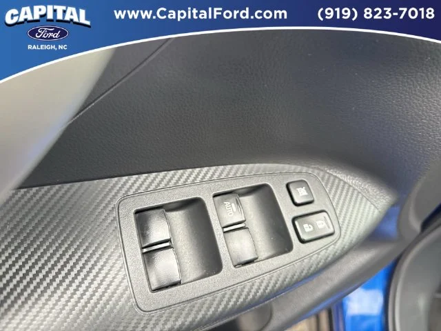 Used 2025 Blue Mitsubishi SE image 20