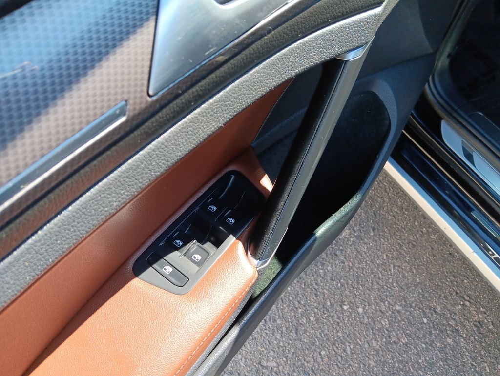 Used 2019 Black Volkswagen S image 11