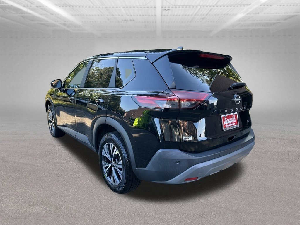 Used 2023 Black Nissan SV image 4