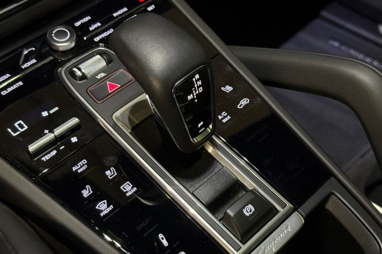 Used 2023 GRAY Porsche Turbo image 21