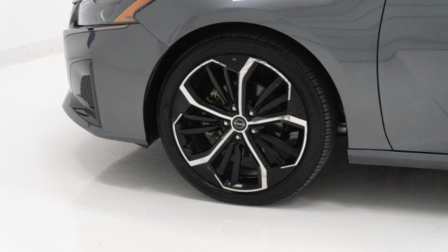 Used 2025 Gun Metallic Nissan SR image 14