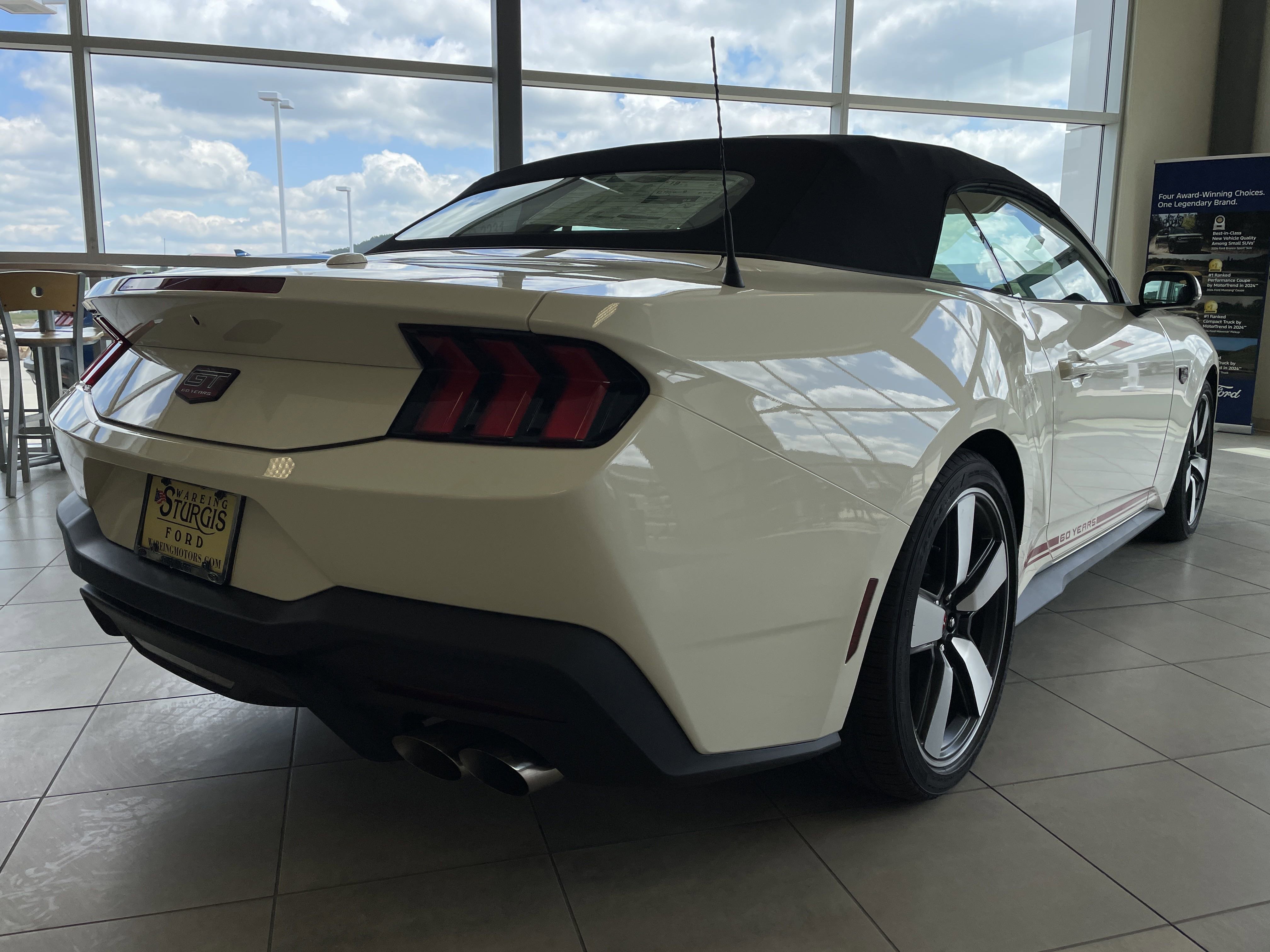2025 Ford Mustang GT Premium Convertible - Photo 21