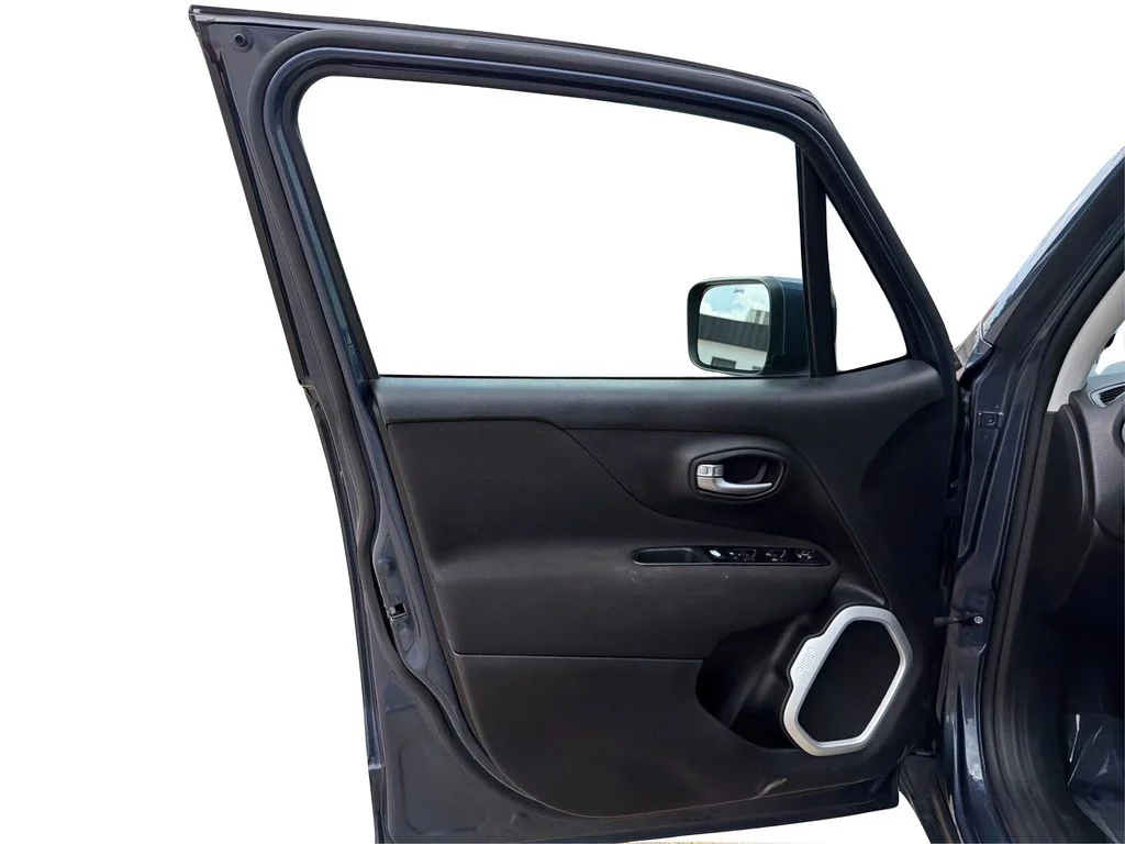 Used 2020 Slate Blue Pearlcoat Jeep Latitude image 20
