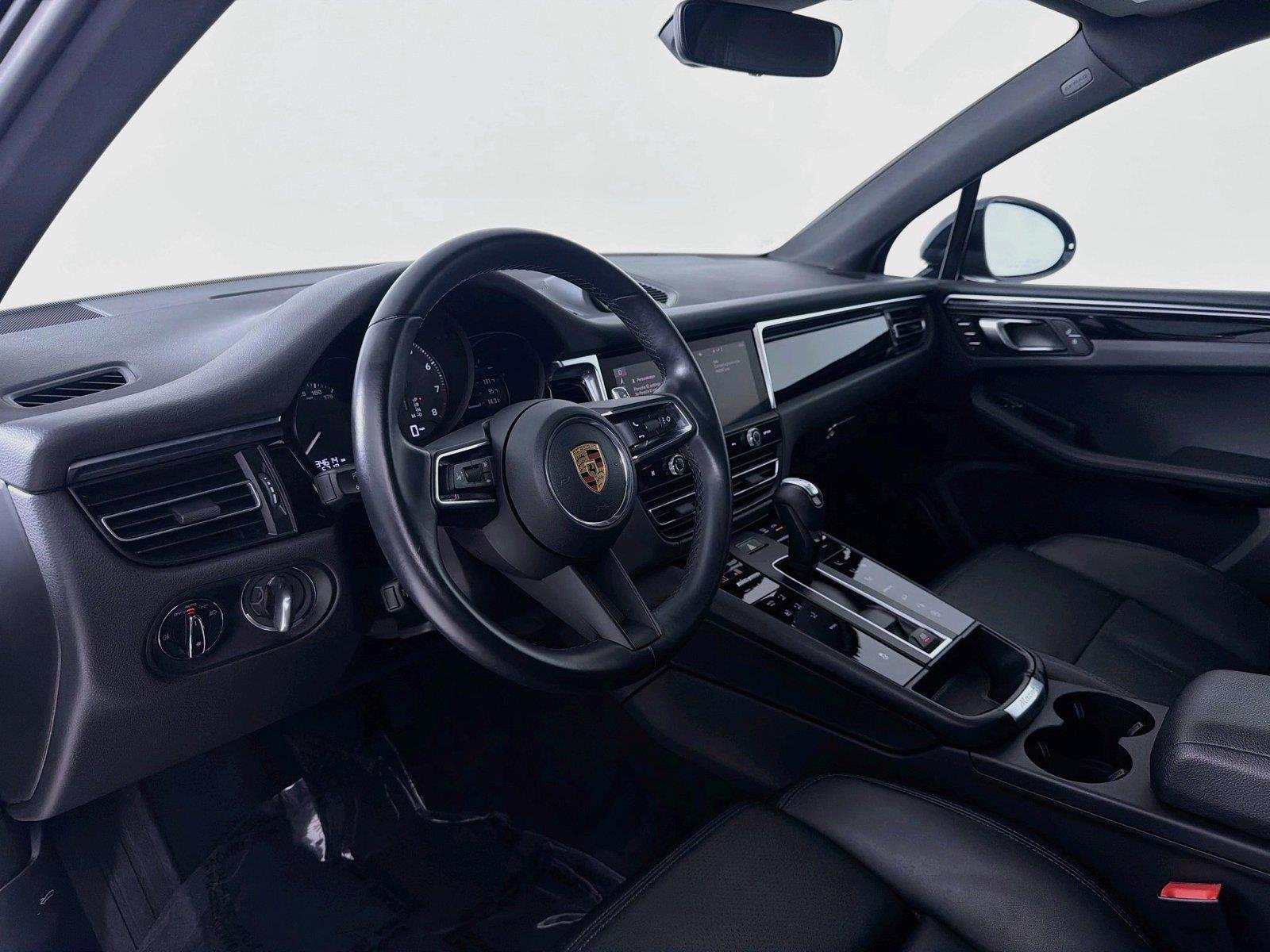 Used 2023 Night Blue Metallic Porsche  image 4
