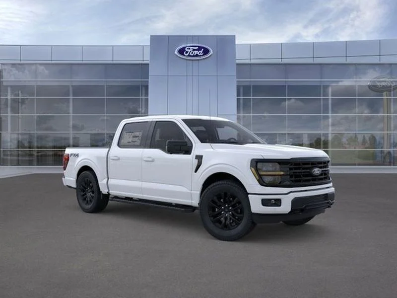 New 2026 Oxford White Ford XLT image 7