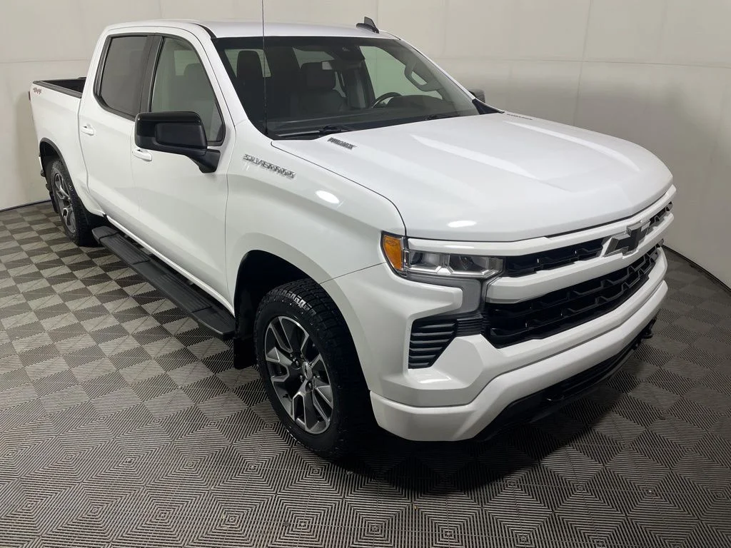 2022 Chevrolet Silverado 1500 RST 4WD Crew Cab Short Box's photo