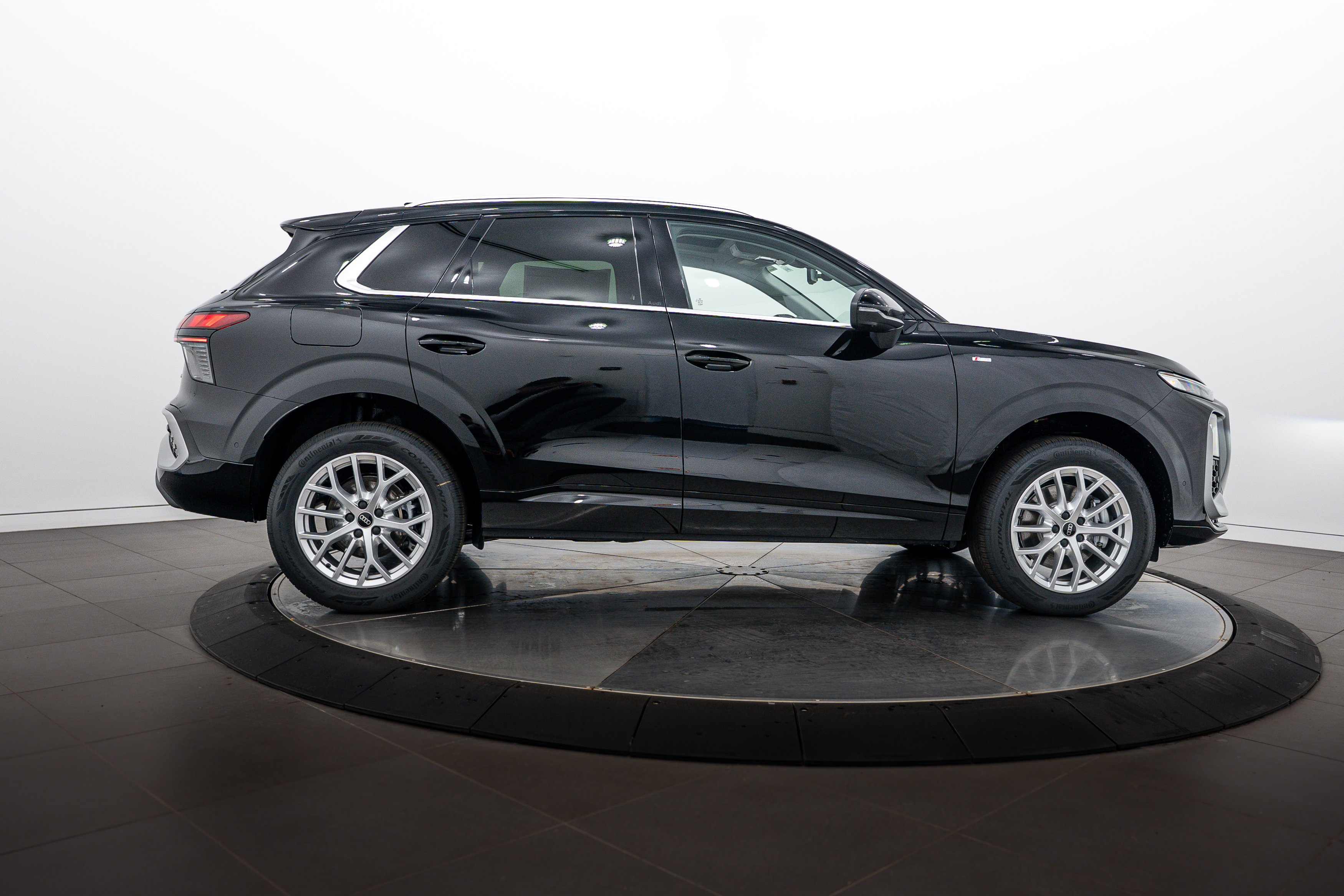 New 2026 Black Audi S line image 3