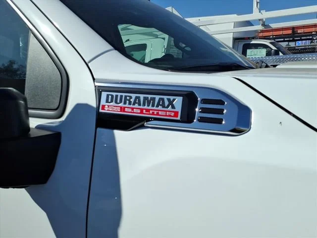 New 2026 Summit White GMC Pro DRW image 4