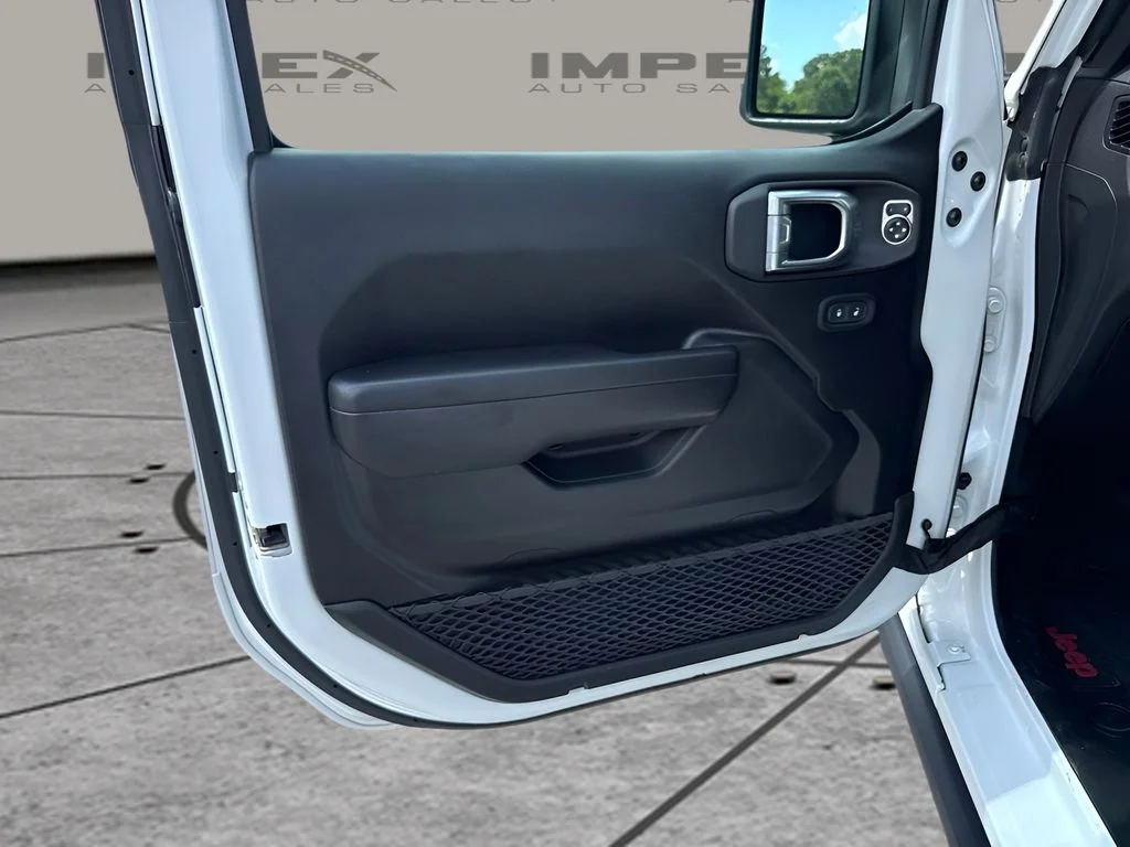 Used 2021 White Jeep Unlimited Sport Altitude image 23