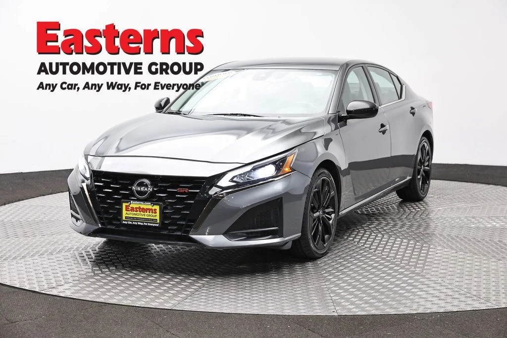 Used 2023 Gray Nissan 2.5 SR image 1
