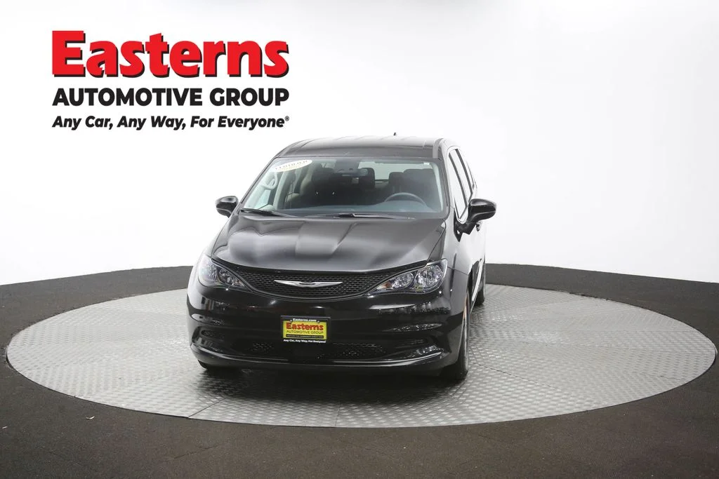 Used 2024 Black Chrysler LX image 54
