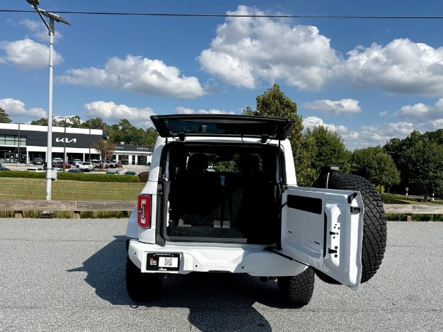 Used 2022 White Ford Wildtrak image 23