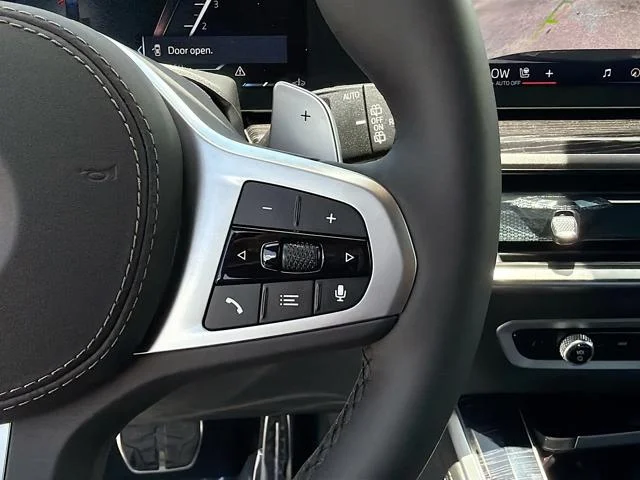New 2026 Black Sapphire Metallic BMW xDrive40i image 37