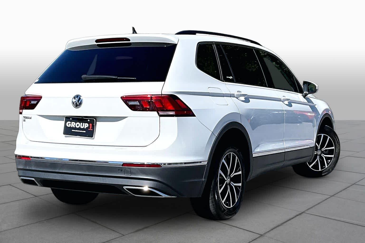 Used 2021  Volkswagen SE image 13
