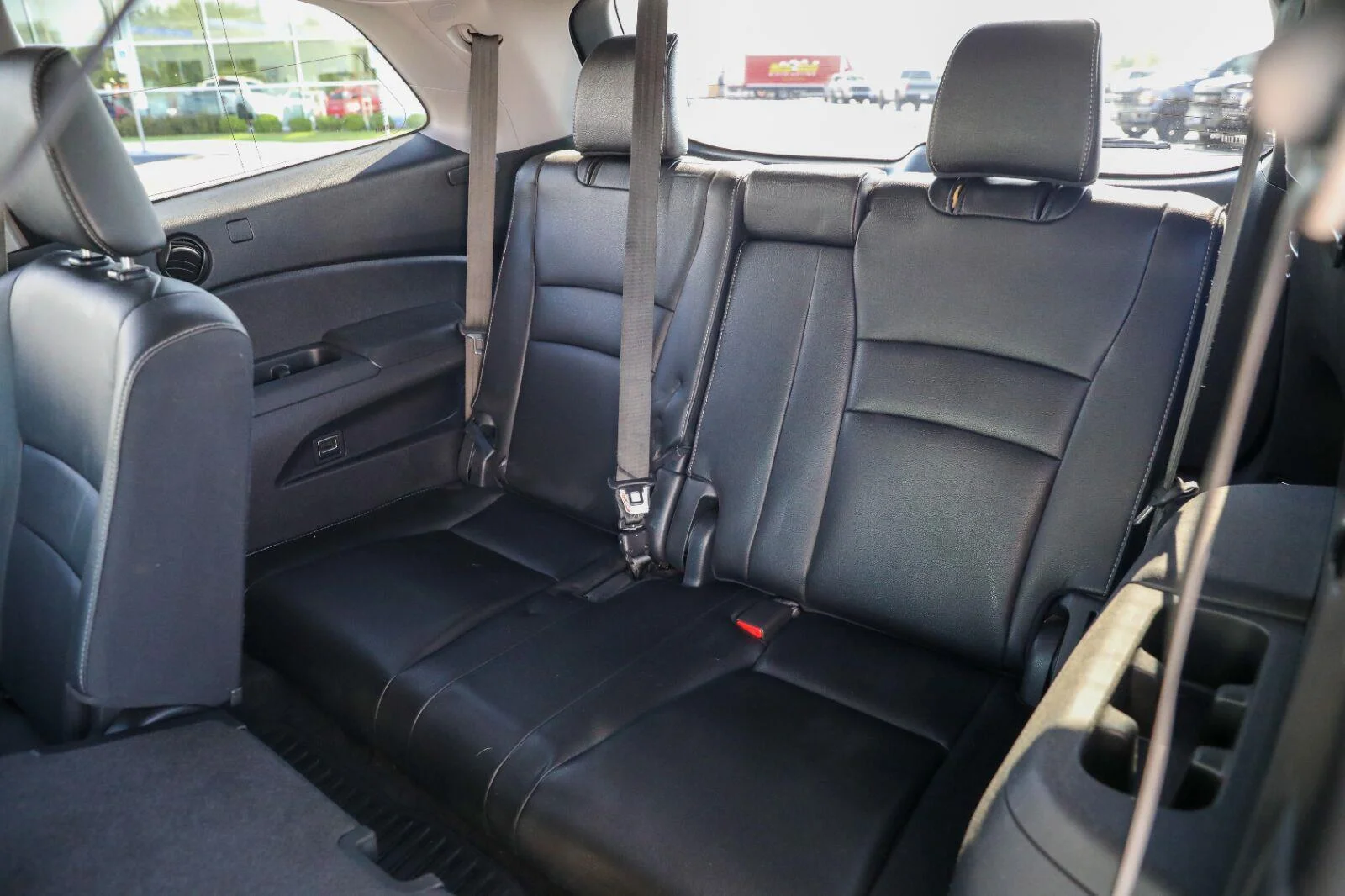 Used 2017 Crystal Black Pearl Honda EX-L image 31