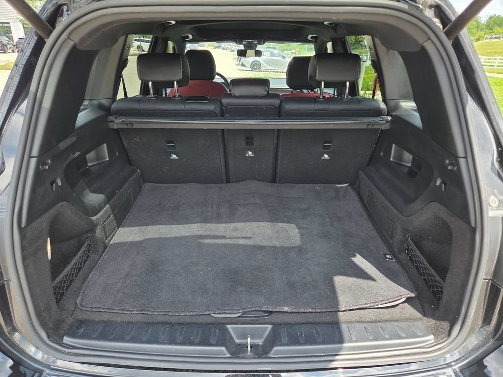 Used 2021 Night Black Mercedes-Benz GLB 250 image 29