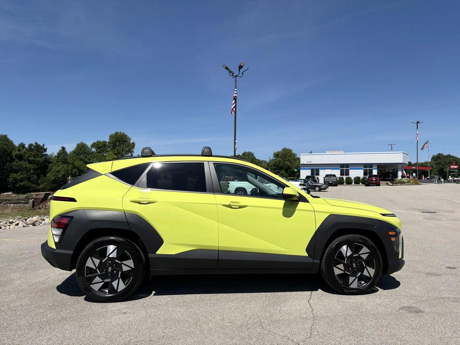 Used 2024 NEOTERIC YELLOW HYUNDAI SEL FWD image 29