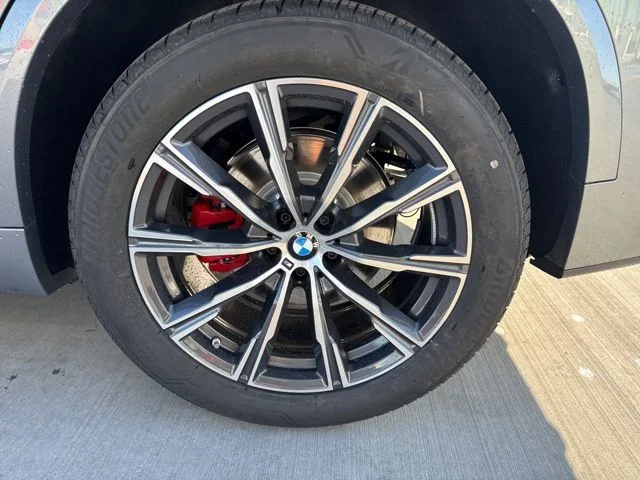 New 2026 Gray BMW xDrive40i image 19