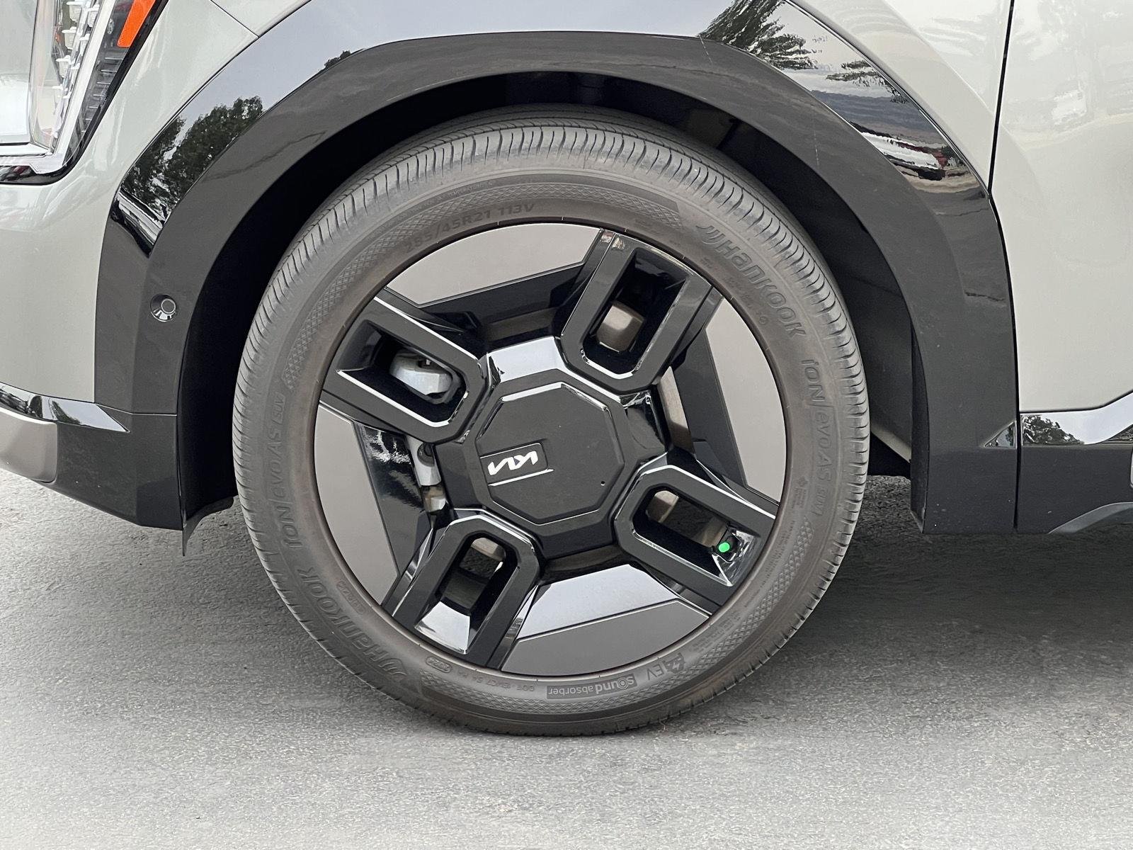 Used 2025 Pebble Gray Kia GT-Line image 20