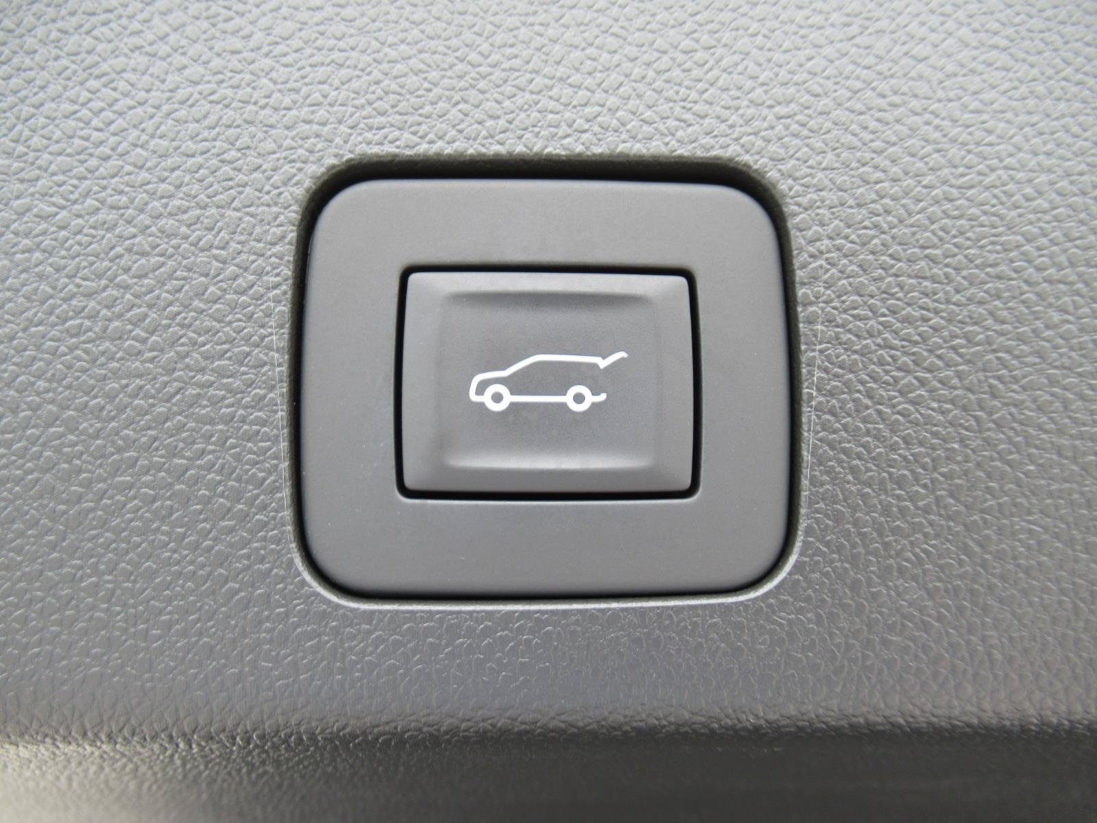 Used 2025 Blue Buick Sport Touring image 36